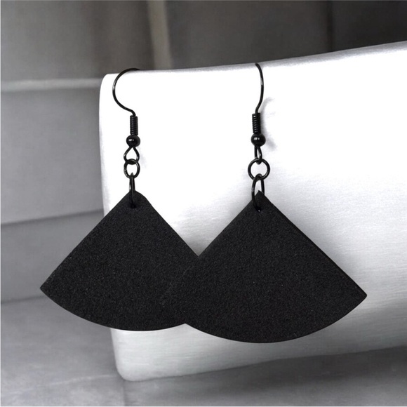 5 For $25💫Black Fan Suede Dangles - Picture 3 of 4